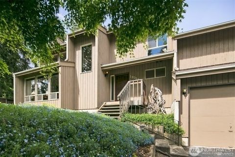 Photo of 18328 Baldwin Road, Bothell, WA 98012 (MLS # 2508677)