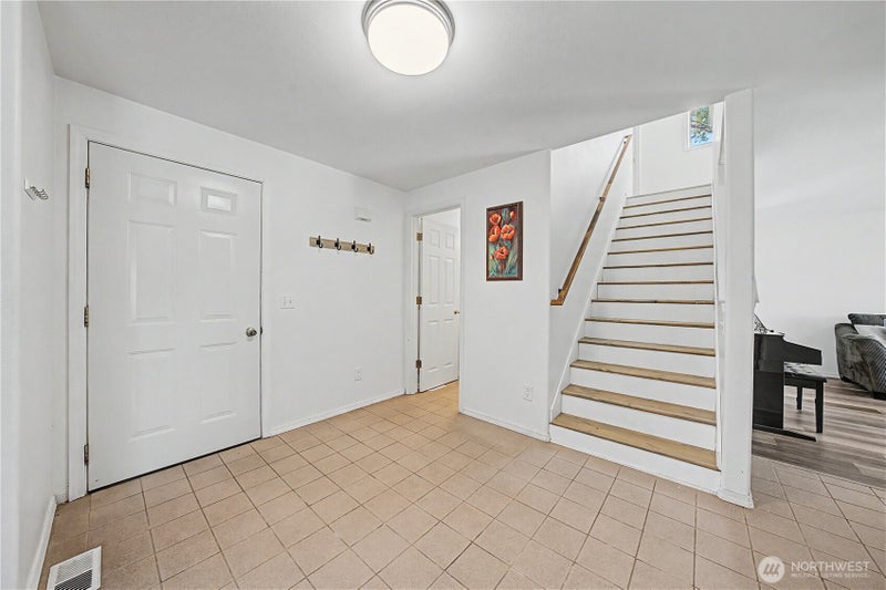 7670 NE Rd 4.8