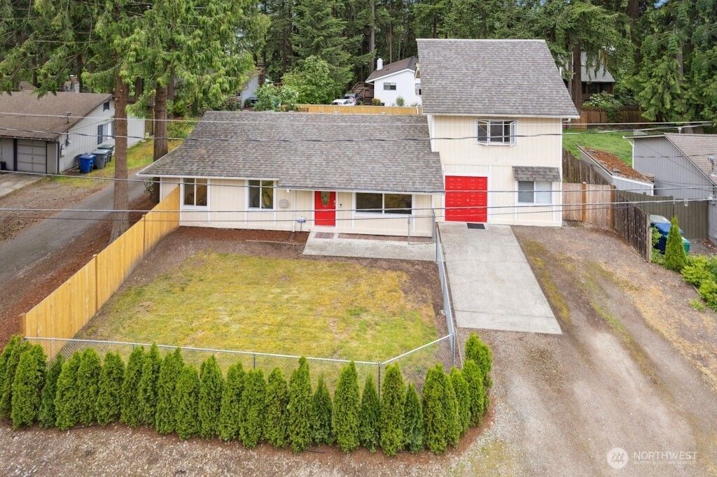 Photo of 1115 207th Place NE, Sammamish, WA 98074 (MLS # 2480559)