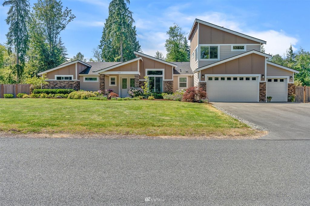 Photo of 21818 162nd Drive SE, Monroe, WA 98272 (MLS # 1973905)