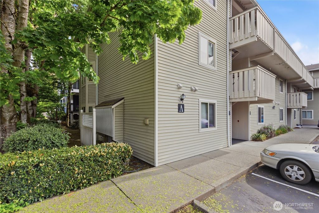 Photo of 18200 73rd Avenue NE #A113, Kenmore, WA 98028 (MLS # 2519391)