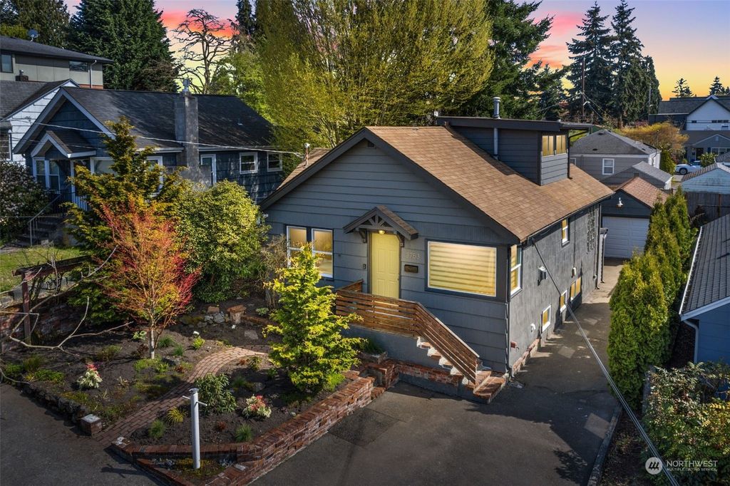 Photo of 3753 SW Austin Street, Seattle, WA 98126 (MLS # 2058498)