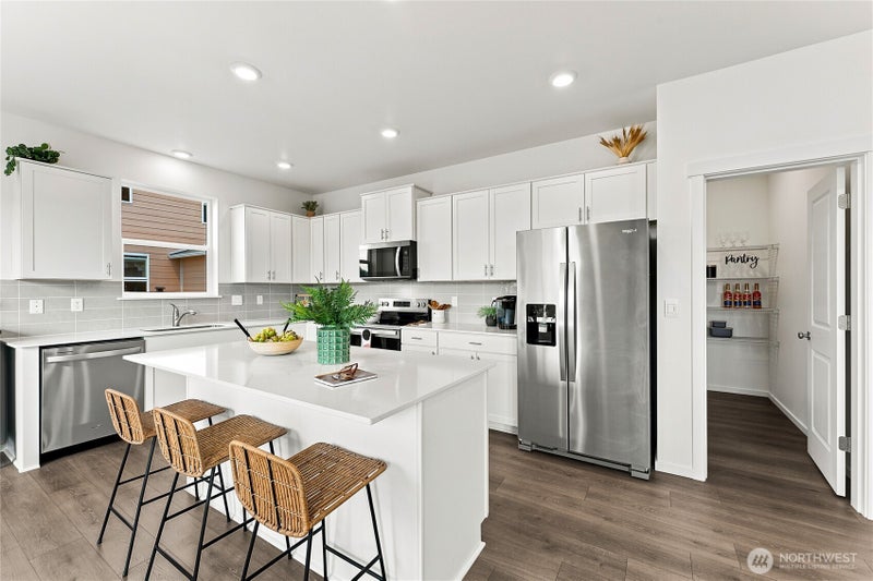 1421 138th Street E 135