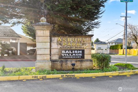 Photo of 12429 NE 130th Court, Kirkland, WA 98034 (MLS # 2482810)