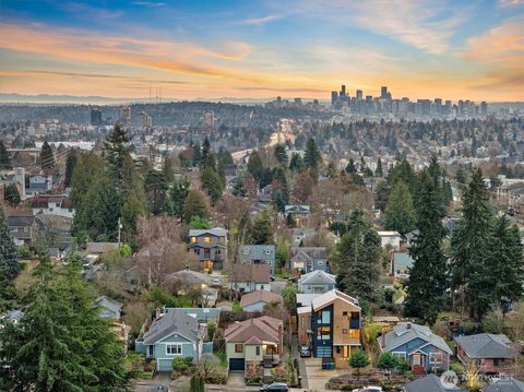 Photo of 533 NE 89th Street, Seattle, WA 98115 (MLS # 2464839)
