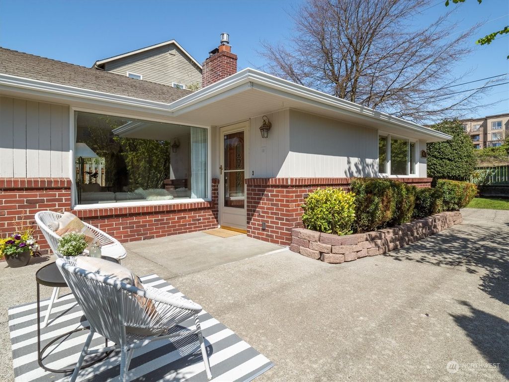 Photo of 102 NW 125th Street, Seattle, WA 98177 (MLS # 2227382)