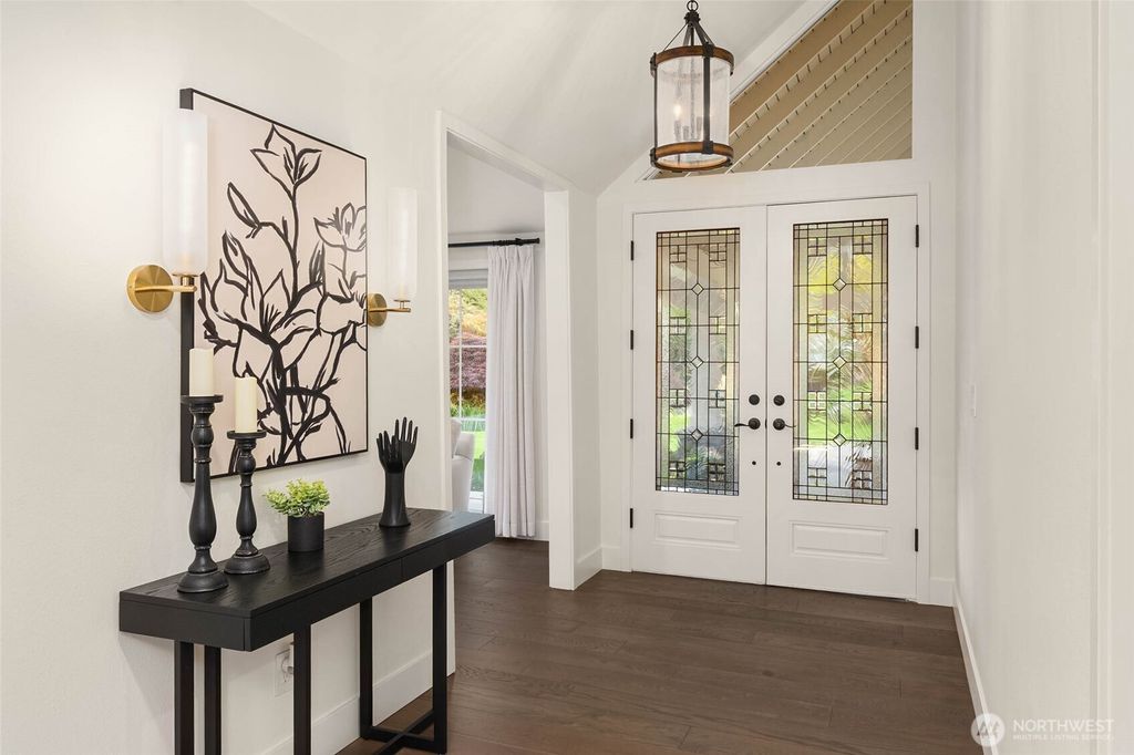Photo of 51 Glacier Key KY, Bellevue, WA 98006 (MLS # 2522344)