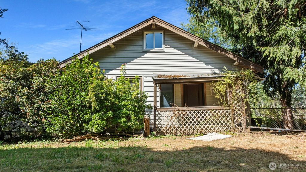 Photo of 6210 157th Avenue SE, Snohomish, WA 98290 (MLS # 2418255)