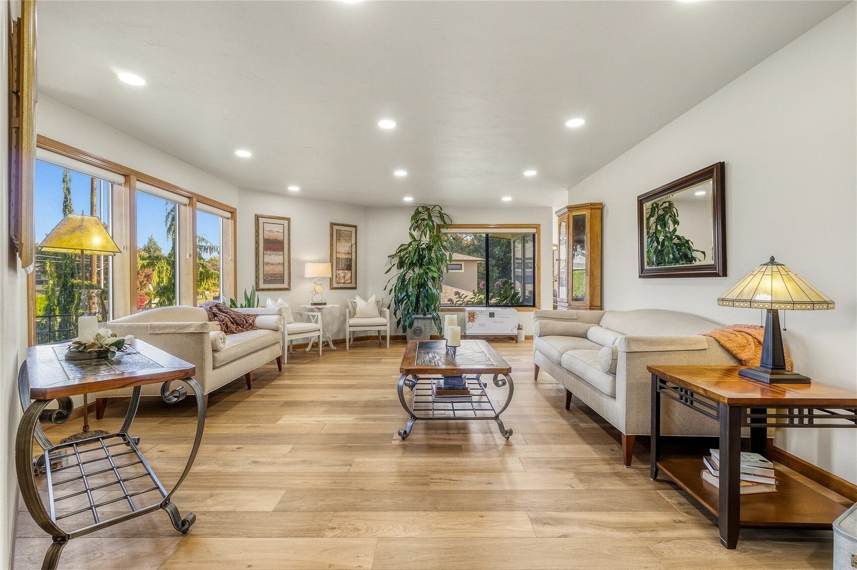 1343 Highland Road