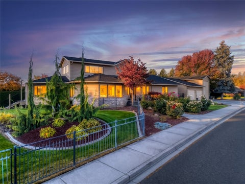 Photo of 1343 Highland Road, Walla Walla, WA 99362 (MLS # 2596076)