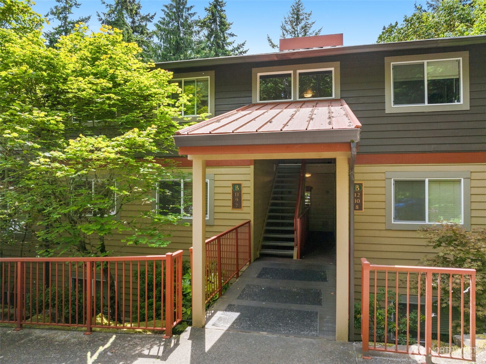 11058 NE 33rd Place B9