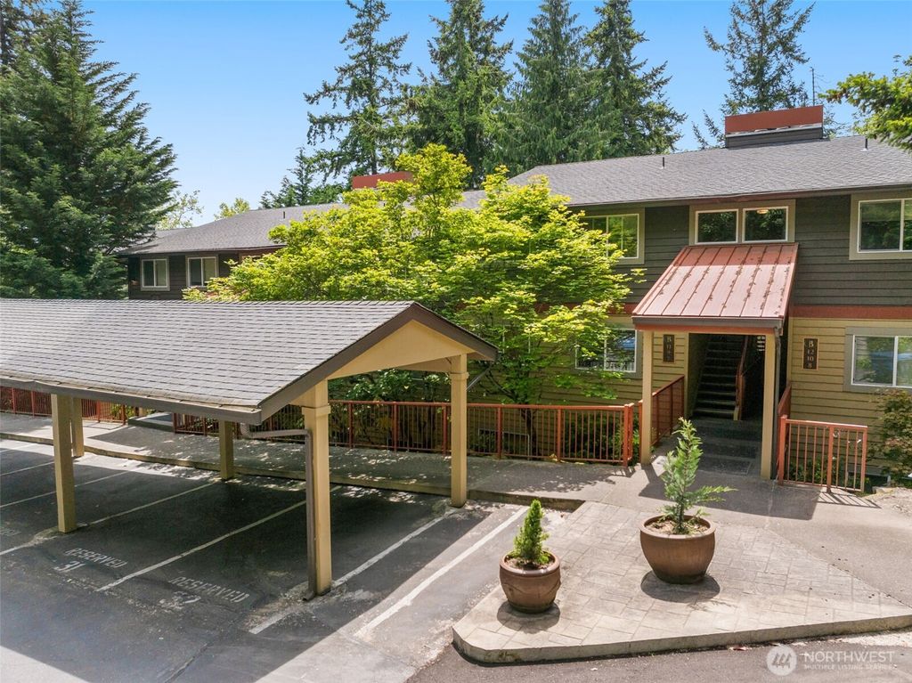 Photo of 11058 NE 33rd Place #B9, Bellevue, WA 98004 (MLS # 2380509)