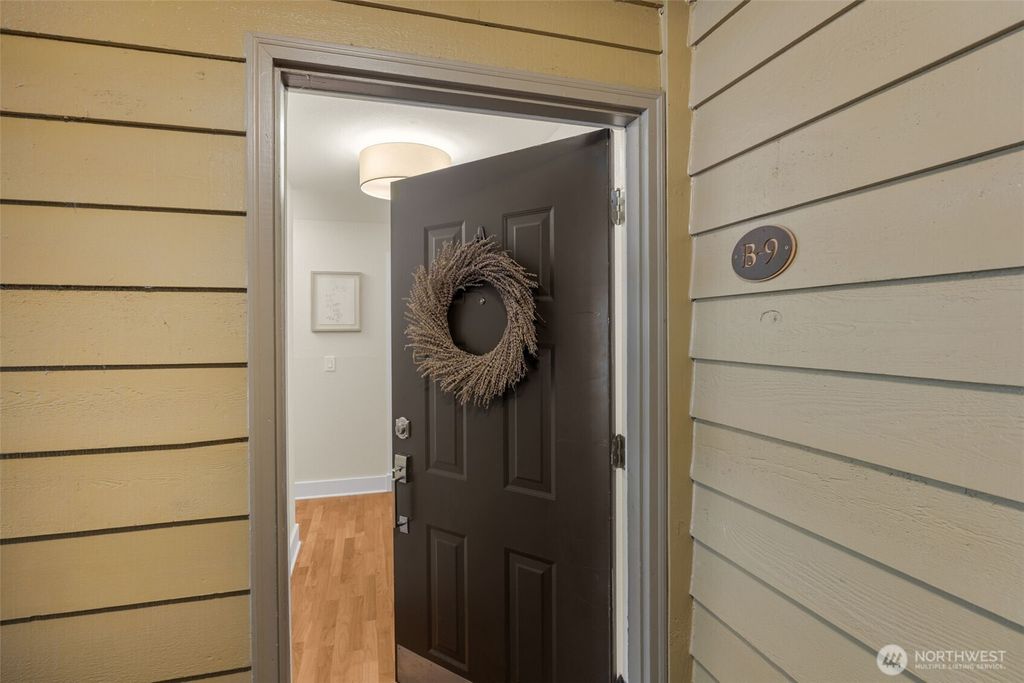 Photo of 11058 NE 33rd Place #B9, Bellevue, WA 98004 (MLS # 2380509)