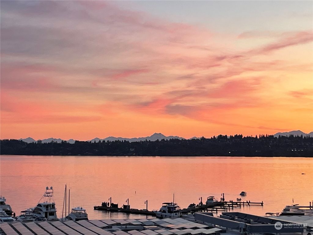 Photo of 108 2 Avenue S #301, Kirkland, WA 98033 (MLS # 2172692)