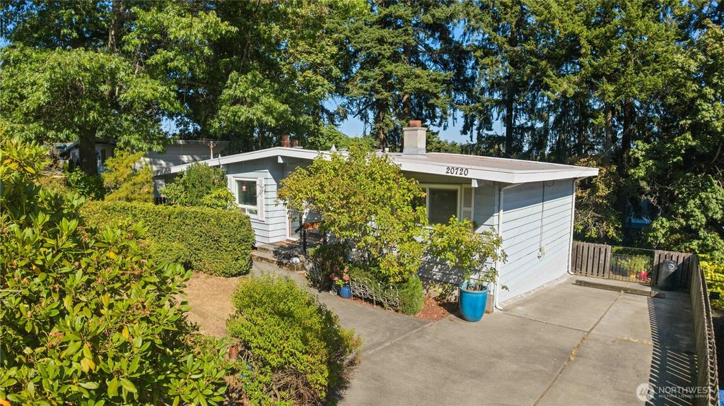 Photo of 20720 10th Avenue S, Des Moines, WA 98198 (MLS # 2439440)