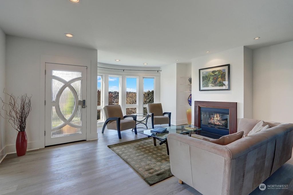 Photo of 3040 11th Avenue W, Seattle, WA 98119 (MLS # 2049771)