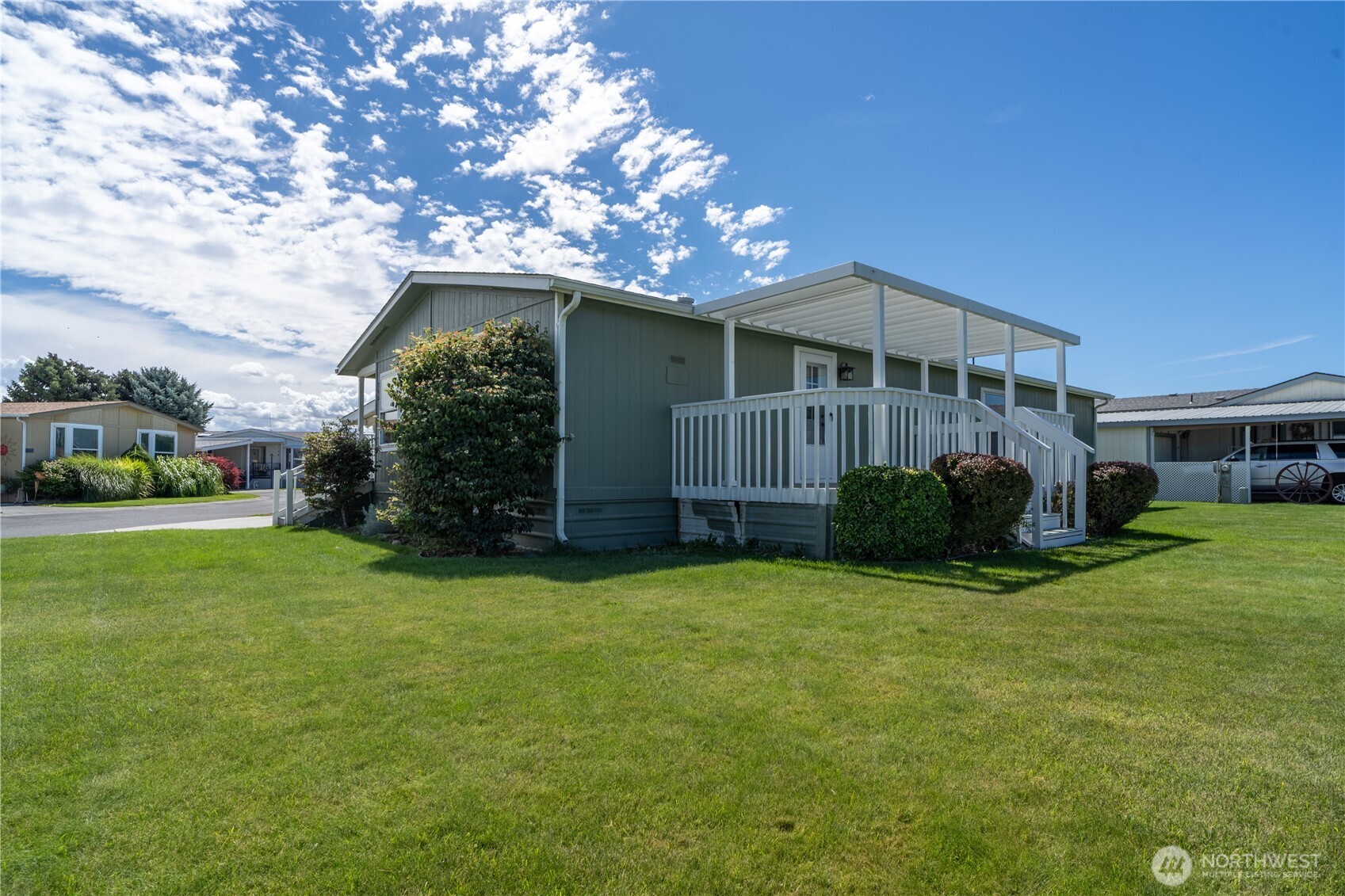 2240 W Broadway Avenue 245