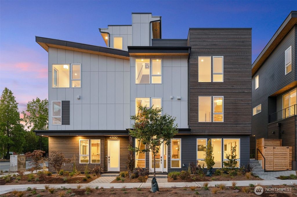 Photo of 4300 NE 52nd Street, Seattle, WA 98105 (MLS # 2413339)