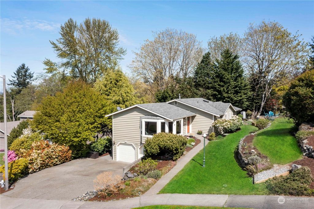 Photo of 1923 Dumas Circle NE, Tacoma, WA 98422 (MLS # 2060578)