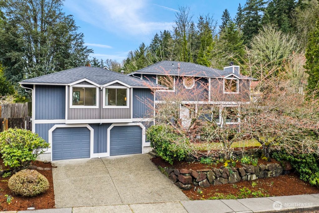 Photo of 14216 SE 51st Street, Bellevue, WA 98006 (MLS # 2492295)