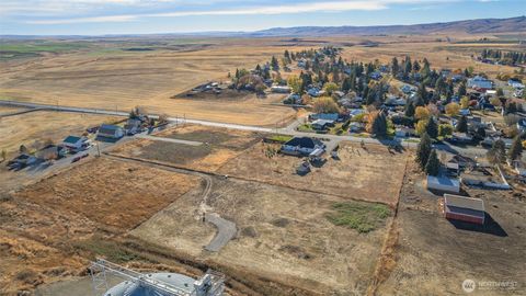 Photo of 601 E 1st St St, Waterville, WA 98858 (MLS # 2452065)