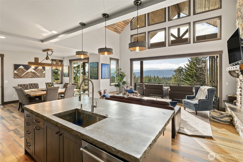 570 Paintbrush Lane