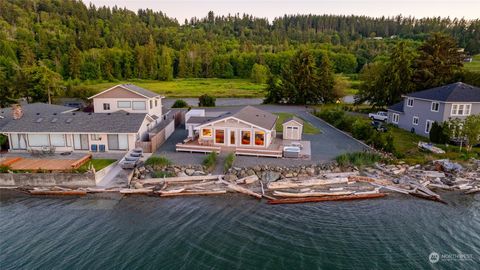 A home in Oak Harbor