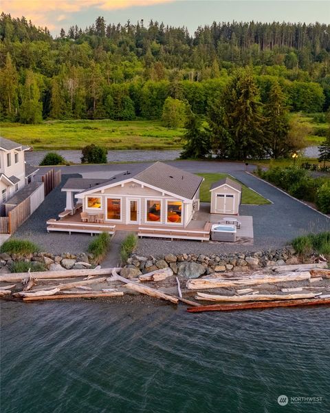 A home in Oak Harbor