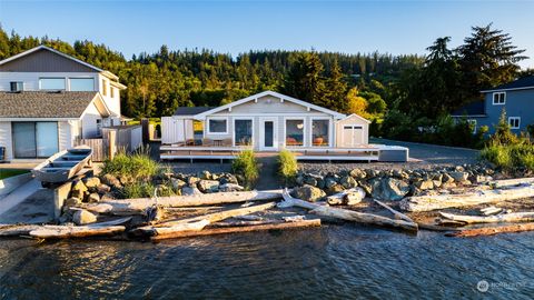 A home in Oak Harbor