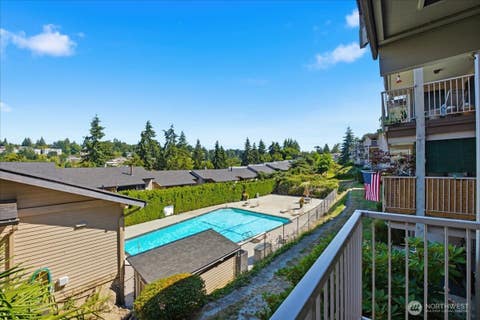 Photo of 2920 76th Avenue SE #211, Mercer Island, WA 98040 (MLS # 2560824)