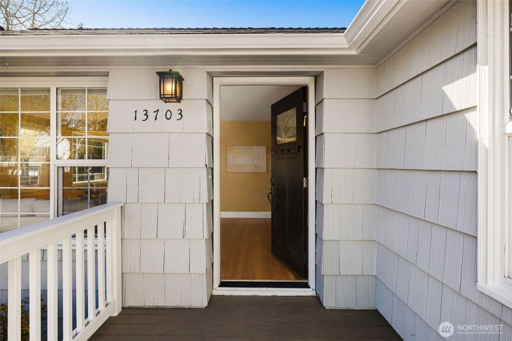 Photo of 13703 Palatine Avenue N, Seattle, WA 98133 (MLS # 2492580)