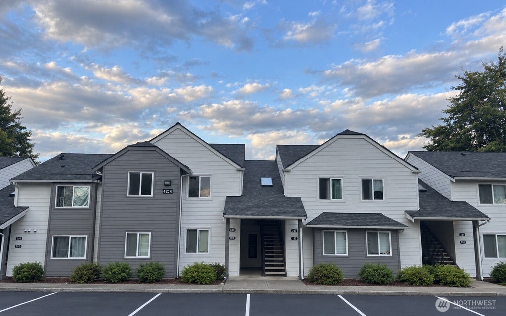 Photo of 4234 Wintergreen Circle #286, Bellingham, WA 98226 (MLS # 2583319)