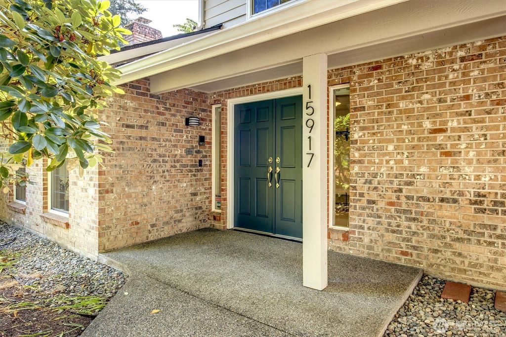 Photo of 15917 SE 48th Drive, Bellevue, WA 98006 (MLS # 2550468)
