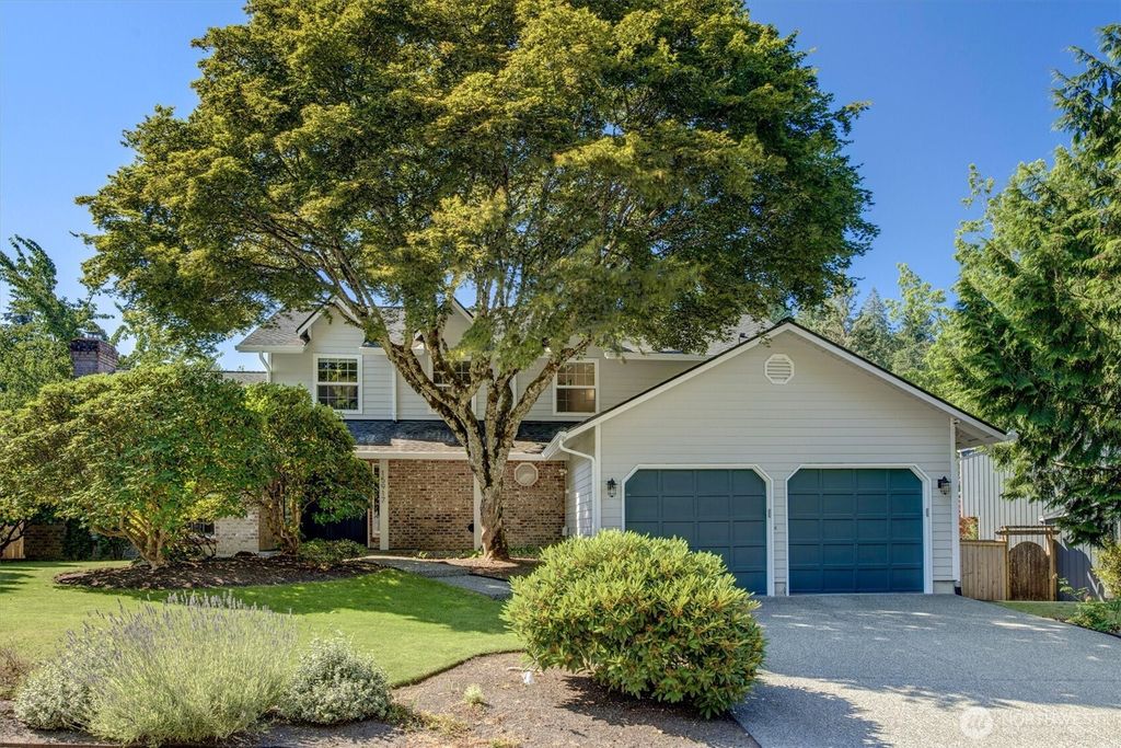 Photo of 15917 SE 48th Drive, Bellevue, WA 98006 (MLS # 2550468)