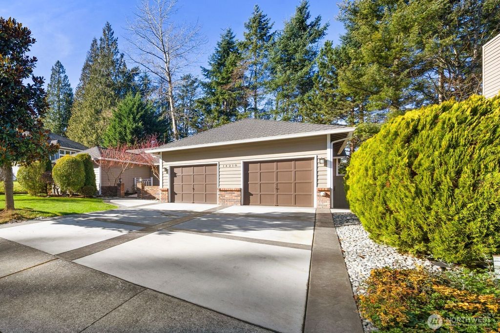 Photo of 14210 Cascade Drive SE, Snohomish, WA 98296 (MLS # 2463604)