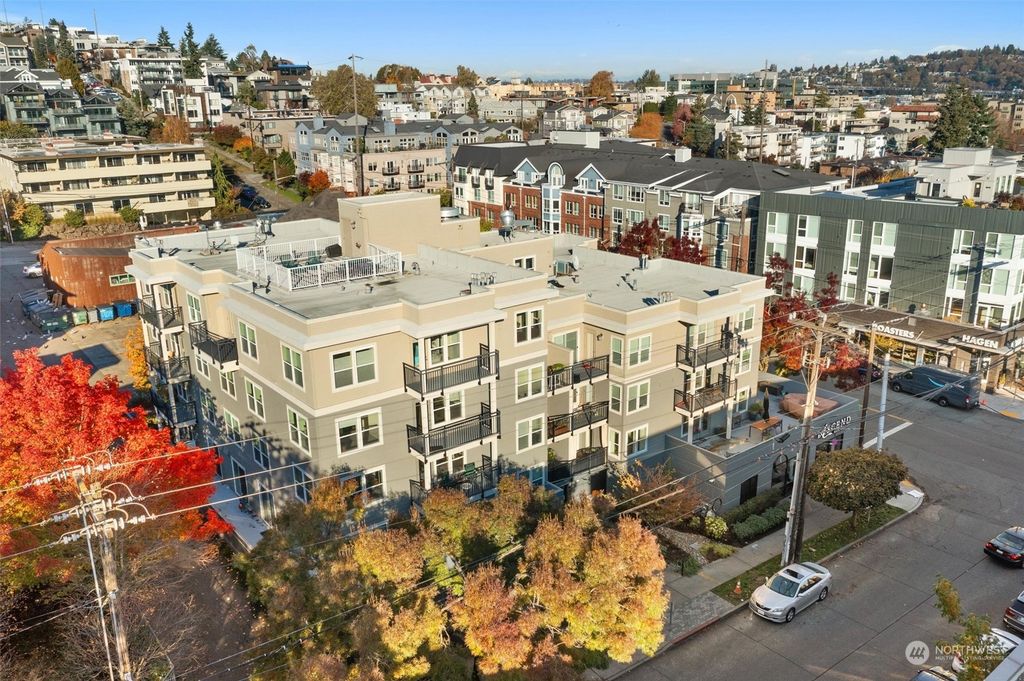 Photo of 420 Valley Street #W309, Seattle, WA 98109 (MLS # 2016414)