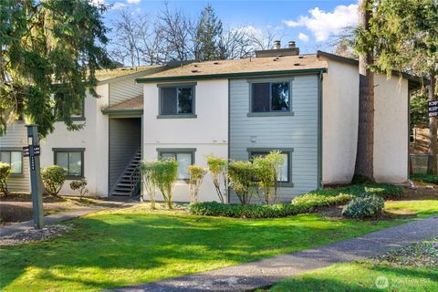 Photo of 12905 126th Court NE #L205, Kirkland, WA 98034 (MLS # 2469595)
