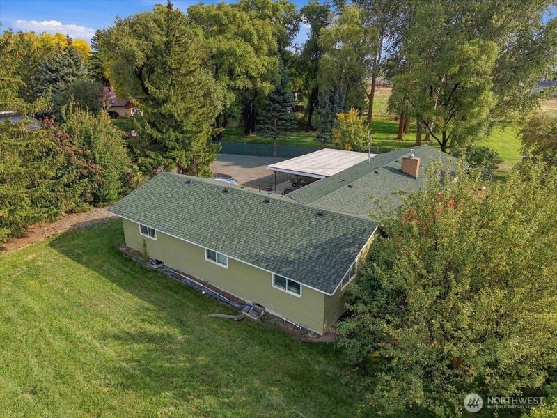 2104 W Dry Creek Road