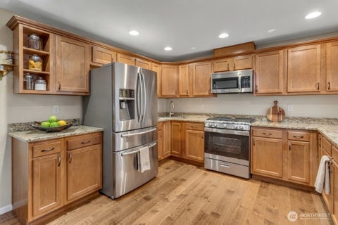 Photo of 3210 Scenic Drive SE, Auburn, WA 98092 (MLS # 2594737)