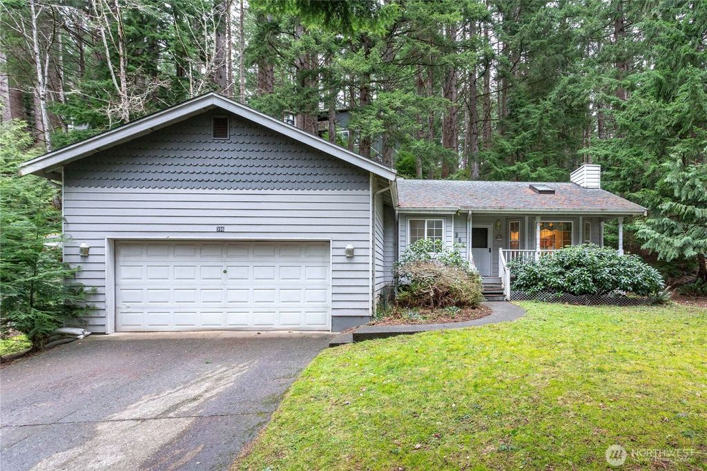 Photo of 396 Sudden Valley Drive, Bellingham, WA 98229 (MLS # 2475395)