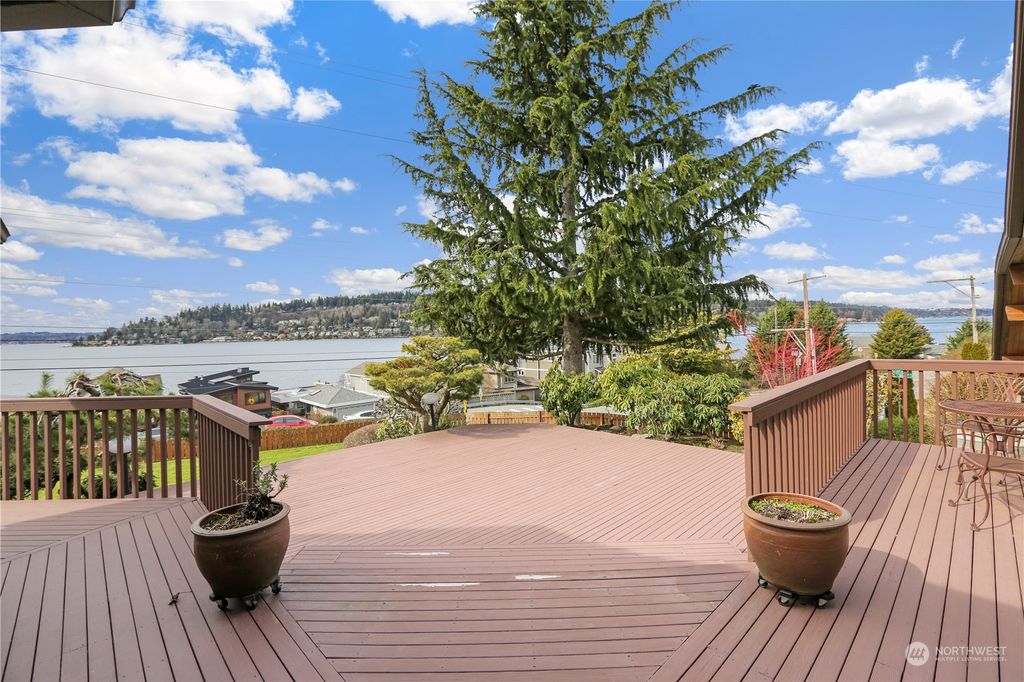 Photo of 3626 Lake Washington Boulevard N, Renton, WA 98056 (MLS # 2042602)