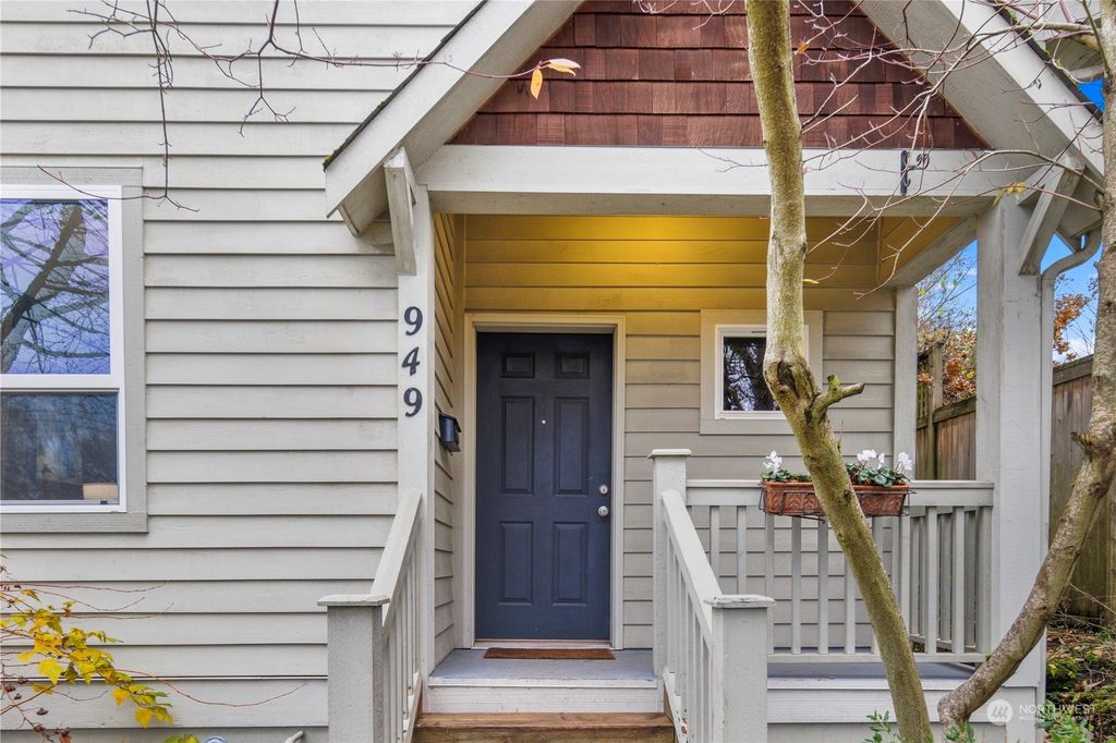 Photo of 949 25th Avenue S, Seattle, WA 98144 (MLS # 2022543)