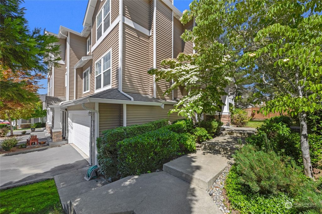 Photo of 14200 69th Drive SE #Q4, Snohomish, WA 98296 (MLS # 2250301)