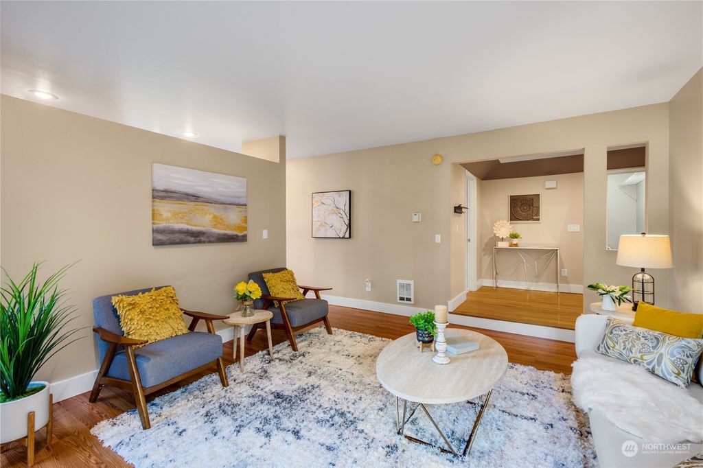 Photo of 9009 Avondale Road NE #I-117, Redmond, WA 98052 (MLS # 2159225)
