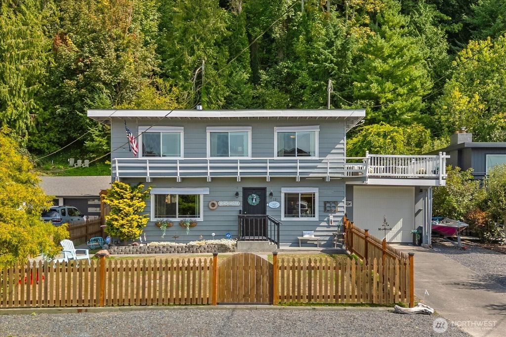 Photo of 11531 Tulare Way W, Marysville, WA 98271 (MLS # 2478589)