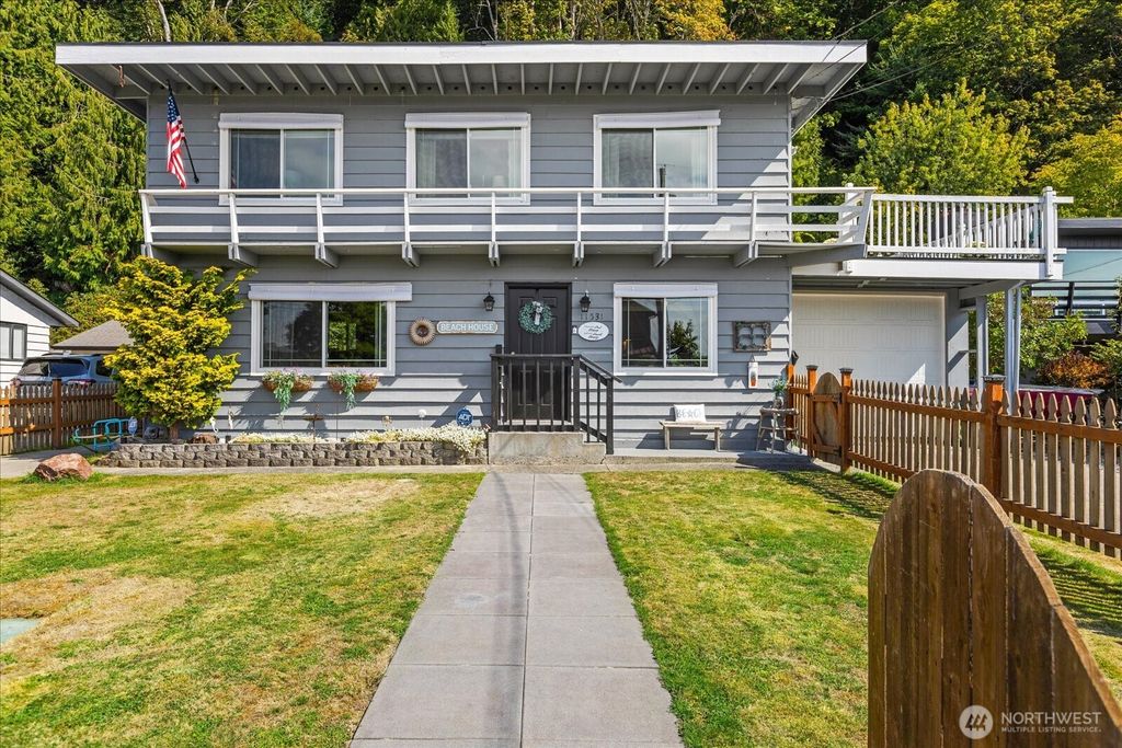 Photo of 11531 Tulare Way W, Marysville, WA 98271 (MLS # 2478589)