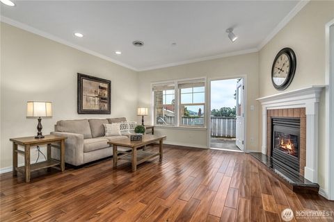 Photo of 1020 1st Street #304, Snohomish, WA 98290 (MLS # 2484098)