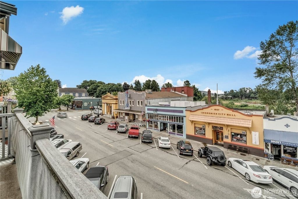 Photo of 1020 1st Street #304, Snohomish, WA 98290 (MLS # 2484098)