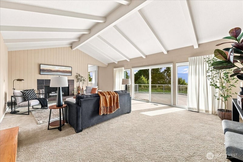 2137 Sunrise Circle