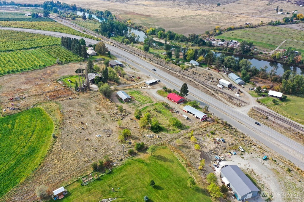 Photo of 66 State Frontage Road S, Tonasket, WA 98855 (MLS # 2587773)